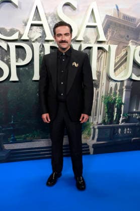 Premiere of the new series La casa de los espíritus Alfonso Herrera during the premiere of La casa de los espíritus, the new series from Amazon Prime, on April 9, 2026, in Madrid Spain Based on the successful novel by Isabel Allende, La casa de los espíritus 09 APRIL 2026 Madrid Madrid Spain  Copyright: xJosexVelascox 7427812