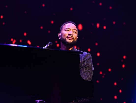 April 10, 2026, Virginia Beach, Virginia, USA: Grammy winner JOHN LEGEND entertains the crowd at the Sandler Center in Virginia Beach, Virginia on 9 April 2026.. Photo . Ã‚ Virginia Beach USA  - ZUMAm90_ 20260410_zap_m90_020 Copyright: xJeffxMoorex