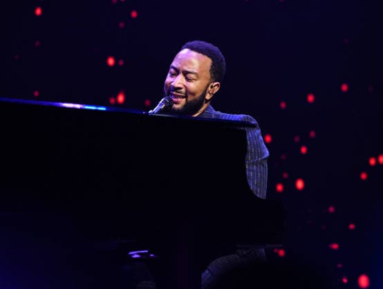 April 10, 2026, Virginia Beach, Virginia, USA: Grammy winner JOHN LEGEND entertains the crowd at the Sandler Center in Virginia Beach, Virginia on 9 April 2026.. Photo . Ã‚ Virginia Beach USA  - ZUMAm90_ 20260410_zap_m90_025 Copyright: xJeffxMoorex
