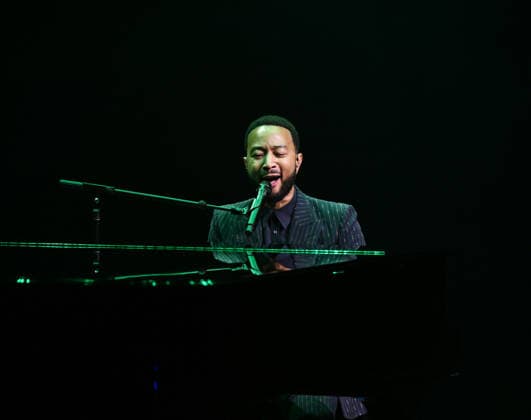 April 10, 2026, Virginia Beach, Virginia, USA: Grammy winner JOHN LEGEND entertains the crowd at the Sandler Center in Virginia Beach, Virginia on 9 April 2026.. Photo . Ã‚ Virginia Beach USA  - ZUMAm90_ 20260410_zap_m90_028 Copyright: xJeffxMoorex