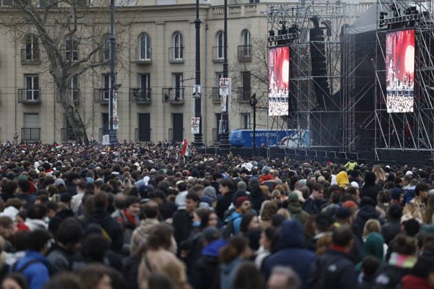 Protest concert held in Budapest ahead of Hungary elections BUDAPEST, HUNGARY - APRIL 10: Thousands of people, including many musicians and bands, gather at Heroes’ Square to attend a protest concert ahead of the critical general elections scheduled for April 12 in Budapest, Hungary on April 12, 2026. Participants expressed their opposition to the government of Prime Minister Viktor Orban during the event. Arpad Kurucz Anadolu Budapest Hungary. Editorial use only. Please get in touch for any other usage.  Copyright: x2026xAnadoluxArpadxKuruczx