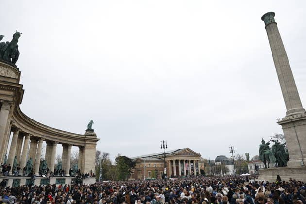 Protest concert held in Budapest ahead of Hungary elections BUDAPEST, HUNGARY - APRIL 10: Thousands of people, including many musicians and bands, gather at Heroes’ Square to attend a protest concert ahead of the critical general elections scheduled for April 12 in Budapest, Hungary on April 12, 2026. Participants expressed their opposition to the government of Prime Minister Viktor Orban during the event. Arpad Kurucz Anadolu Budapest Hungary. Editorial use only. Please get in touch for any other usage.  Copyright: x2026xAnadoluxArpadxKuruczx