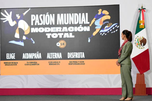MexicoÃ¢â‚¬â ¢s President Claudia Sheinbaum Pardo speaks during a news conference about the social benefits of the Social World Cup ahead the 2026 FIFA World Cup, at the National Palace. on April 10, 2026 in Mexico City, Mexico. Mexico City Mexico - ZUMAe321 20260410_zia_e321_016 Copyright: xLuisxBarronx