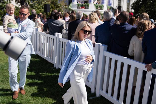 WH Easter Egg Roll 2026 UNITED STATES - APRIL 6: White House press secretary Karoline Leavitt, attends the White House Easter Egg Roll with her husband, Nicholas Riccio, and their son on the South Lawn on Monday, April 6, 2026. (Tom Williams CQ Roll Call) Washington DC United States EDITORIAL USE ONLY Copyright: x2026xCQ-RollxCall,xInc.x TomxWilliamsx rollcallpix170211
