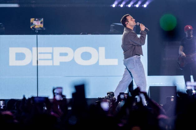 Festival Los40 Primavera Pop Madrid 2026 The singer Depol performs during the Festival Los40 Primavera Pop Madrid 2026, at the Movistar Arena, on the 10th of April 2026, in Madrid Spain The festival brings together some of the biggest names in pop and urban music of the moment in a macro-concert night on the occasion of LOS40s 60th anniversary Thousands of attendees enjoy live the greatest hits that dominate the charts 10 APRIL 2026 MUSIC LOS40 PRIMAVERA POP CONCERT MUSIC MUSICIANS FAMOUS SINGERS CULTURE ENTERTAINMENT Madrid Madrid Madrid Spain  Copyright: xRicardoxRubiox 7429993