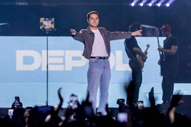 Festival Los40 Primavera Pop Madrid 2026 The singer Depol performs during the Festival Los40 Primavera Pop Madrid 2026, at the Movistar Arena, on the 10th of April 2026, in Madrid Spain The festival brings together some of the biggest names in pop and urban music of the moment in a macro-concert night on the occasion of LOS40s 60th anniversary Thousands of attendees enjoy live the greatest hits that dominate the charts 10 APRIL 2026 MUSIC LOS40 PRIMAVERA POP CONCERT MUSIC MUSICIANS FAMOUS SINGERS CULTURE ENTERTAINMENT Madrid Madrid Madrid Spain  Copyright: xRicardoxRubiox 7429994