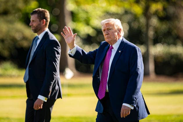 The White House WASHINGTON, DC - APRIL 10: President Donald Trump and Eric Trump, executive vice president of Trump Organization Inc., walk to Marine One on the South Lawn of the White House, on Friday, April 10, 2026 in Washington, DC. President Donald Trump is traveling to his winery in Charlottesville, Virginia. (Photo by Al Drago for The Washington Post) Washington DC United States  Copyright: xPool ABACAx