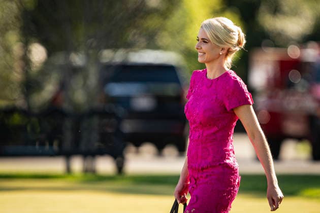 April 10, 2026, Washington, District Of Columbia, USA: Natalie Harp, executive assistant to US President Donald Trump, walks behind President Donald Trump to Marine One on the South Lawn of the White House, on Friday, April 10, 2026 in Washington, DC. President Donald Trump is traveling to his winery in Charlottesville, Virginia Washington USA - ZUMAs152 20260410_faa_s152_030 Copyright: xAlxDragox-xPoolxviaxCNPx