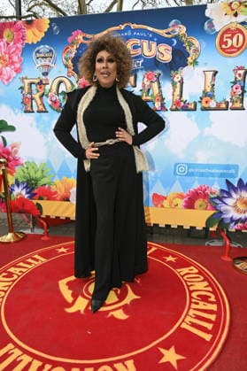Drag queen Catherrine Leclery comes to the Cologne premiere of Circus Roncalli