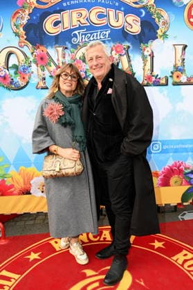 Art and antiques dealer Markus Wildhagen comes to the Cologne premiere of Circus Roncalli