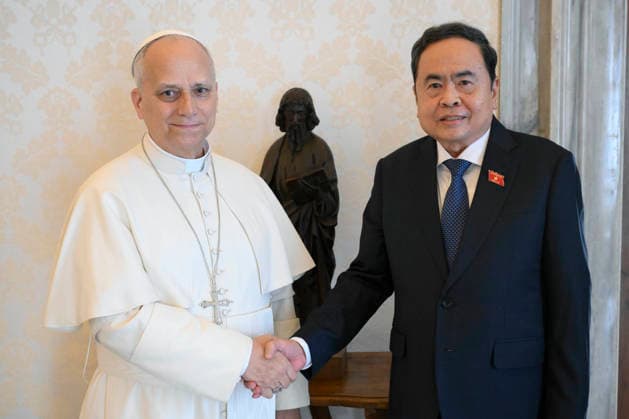 News Bilder des Tages ITALY - POPE LEO XIV RECEIVES ,R TRAN THANHIN A PRIVATE AUDIENCE AT THE VATICAN - 2026 4 11 Italy, Rome, Vatican, 2026 4 11 Pope Leo XIV receives Mr. Tran Thanh Man, President of the National Assembly of the Socialist Republic of Vietnam, in a private audience in The Vatican EDITORIAL USE ONLY - NO BOOKS Copyright: xVATICANxMEDIAx