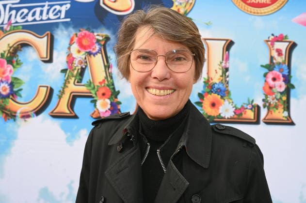 Presenter Bettina Böttinger comes to the Cologne premiere of Circus Roncalli