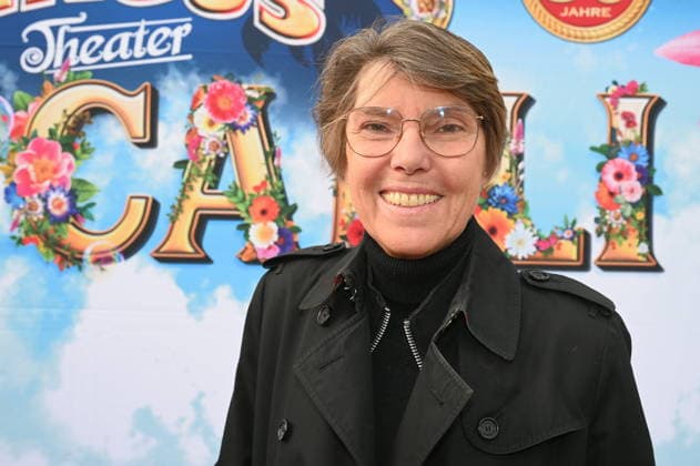 Presenter Bettina Böttinger comes to the Cologne premiere of Circus Roncalli