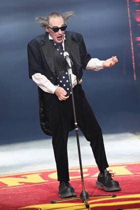 Clown Housch Ma Housch Semen Shuster performing in the ring at the Cologne premiere of Circus Roncalli
