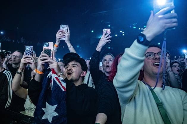 AMSTERDAM - Eurovision fans at AFAS Live during Eurovision in Concert. During the concert, various participants perform their entries for the Song Contest. ANP PAUL BERGEN netherlands out - belgium out  Copyright: xx x555590835x originalFilename: 555590835.jpg
