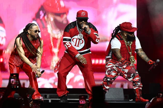 SUNRISE FL - APRIL11: Marcus Pleasure P Cooper, Spectacular Smith and Diamond Baby Blue Smith of Pretty Ricky perform during Boys 4 Life Tour at The Amerant Bank Arena on April 11, 2026 in Sunrise, Florida. Copyright: xmpi04 MediaPunchx