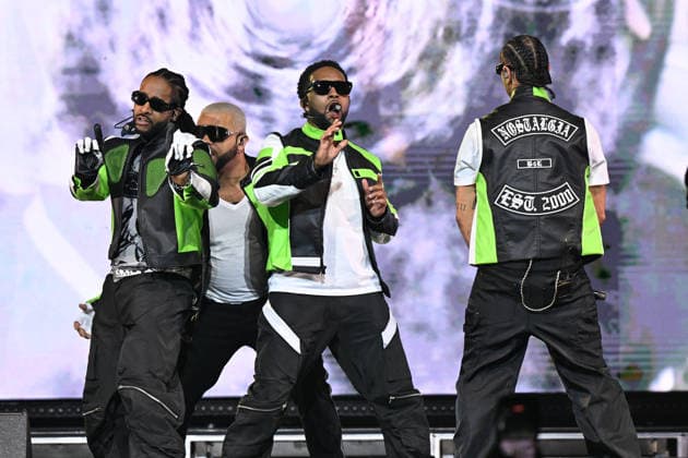 SUNRISE FL - APRIL11: Lil Fizz, J-Boog, Raz-B, and Omarion of B2K perform during Boys 4 Life Tour at The Amerant Bank Arena on April 11, 2026 in Sunrise, Florida. Copyright: xmpi04 MediaPunchx