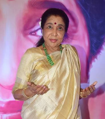 April 12, 2026: ASHA BHOSLE, a legendary Bollywood singer who became a cultural icon, has died aged 92, her son has confirmed. The unrivalled queen of Indian playback singing died in Mumbai, having been admitted to hospital after suffering a heart attack. FILE PHOTO SHOT ON: February 16, 2018, Mumbai, India: Indian playback singer Asha Bhosle present at the 5th Yash Chopra Memorial Award at hotel JW Marriott, Juhu in Mumbai. Mumbai India  - ZUMAs197 20180216_new_s197_076 Copyright: xAzharxKhanx
