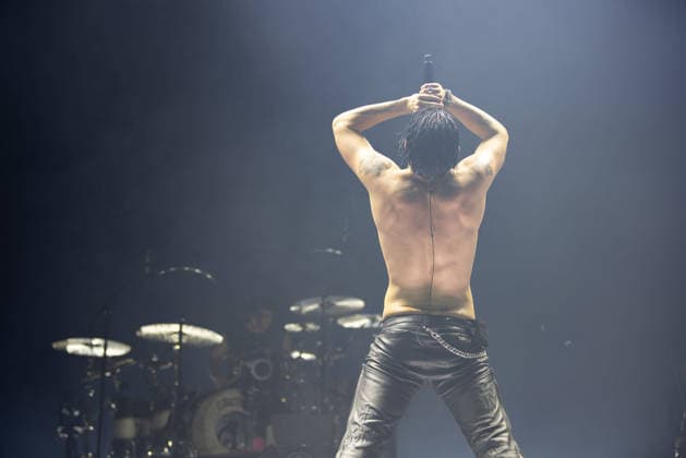 Yungblud live at M&S Bank Arena, Liverpool, UK, 12 April 2026 Yungblud live at M&S Bank Arena, Liverpool, UK, 12 April 2026, Credit:Tom Szul Avalon Liverpool, UK  Copyright: xTomxSzulx xAvalonx 1090569561