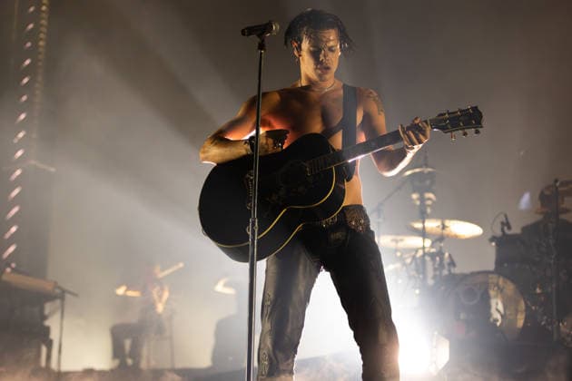 Yungblud live at M&S Bank Arena, Liverpool, UK, 12 April 2026 Yungblud live at M&S Bank Arena, Liverpool, UK, 12 April 2026, Credit:Tom Szul Avalon Liverpool, UK  Copyright: xTomxSzulx xAvalonx 1090569583