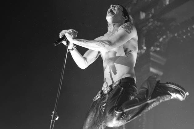 Yungblud live at M&S Bank Arena, Liverpool, UK, 12 April 2026 Yungblud live at M&S Bank Arena, Liverpool, UK, 12 April 2026, Credit:Tom Szul Avalon Liverpool, UK  Copyright: xTomxSzulx xAvalonx 1090569613
