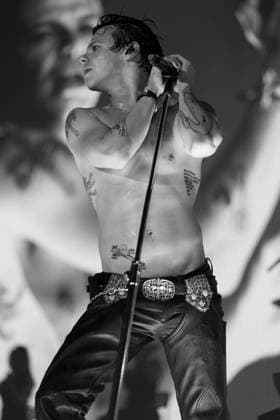 Yungblud live at M&S Bank Arena, Liverpool, UK, 12 April 2026 Yungblud live at M&S Bank Arena, Liverpool, UK, 12 April 2026, Credit:Tom Szul Avalon Liverpool, UK  Copyright: xTomxSzulx xAvalonx 1090569640