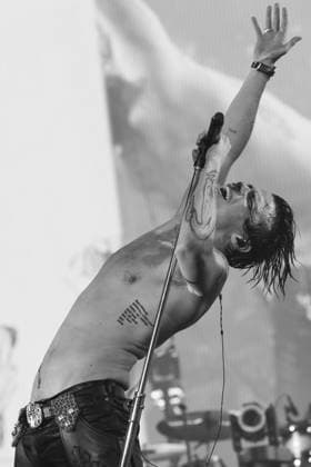 Yungblud live at M&S Bank Arena, Liverpool, UK, 12 April 2026 Yungblud live at M&S Bank Arena, Liverpool, UK, 12 April 2026, Credit:Tom Szul Avalon Liverpool, UK  Copyright: xTomxSzulx xAvalonx 1090569666