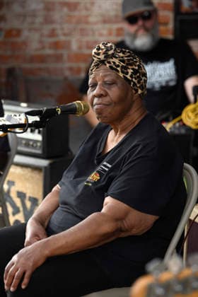 April 12, 2026, Clarksdale, Ms, United States of America: MISS GLADYS during day five of the 2026 Juke Joint Festival on April 12, 2026 in Clarksdale, Mississippi. Clarksdale United States of America - ZUMAw132 20260412_zap_w132_013 Copyright: xTomxWalkox