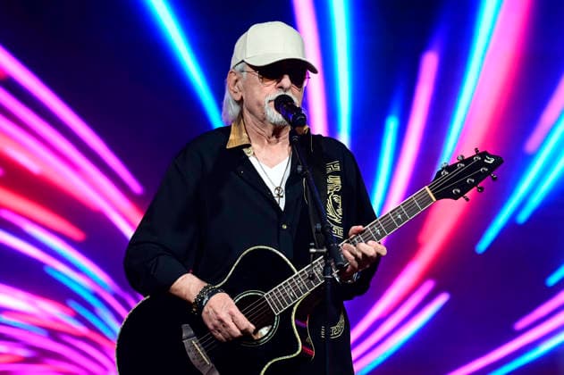 Karl Heinz Ulrich from Die Amigos live at a concert of the erLebe jetzt Tour at the Messe Veranstaltungshalle Löbau, 12 04 2026 Foto:xM.xWehnertx xFuturexImagex amigos_6409
