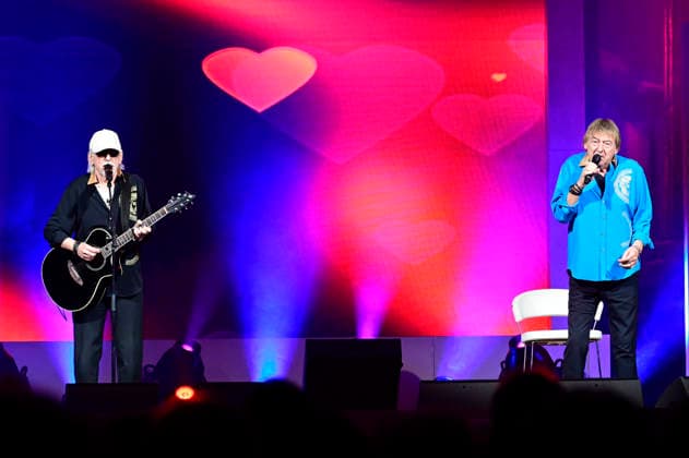 Karl Heinz Ulrich and Bernd Ulrich from Die Amigos live at a concert of the erLebe jetzt Tour at the Messe Veranstaltungshalle Löbau, 12 04 2026 Foto:xM.xWehnertx xFuturexImagex amigos_6411