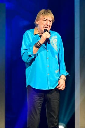 Bernd Ulrich from Die Amigos live at a concert of the erLebe jetzt Tour at the Messe Veranstaltungshalle Löbau, 12 04 2026 Foto:xM.xWehnertx xFuturexImagex amigos_6418