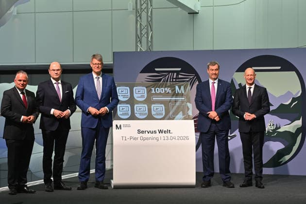 v.re:Jost LAMMERS (Vorsitzender Geschaeftsfuehrung der Flughafen Muenchen GmbH). Markus SOEDER (Ministerpraesident Bayern und CSU Vorsitzender),Patrick SCHNIEDER (Bundesverkehrsminister),Albert FUERACKER (CSU,Finanz-und Heimatminister),Christian SCHARPF. Eroeffnung Terminal 1-Pier am Flughafen Franz Josef Strauss in Muenchen am 13.04.2026. *** from right Jost LAMMERS Chairman of the Management Board of Flughafen Muenchen GmbH Markus SOEDER State Premier of Bavaria and CSU Chairman ,Patrick SCHNIEDER Federal Minister of Transport ,Albert FUERACKER CSU,Minister of Finance and Home Affairs ,Christian SCHARPF Opening of Terminal 1 Pier at Franz Josef Strauss Airport in Munich on 13 04 2026