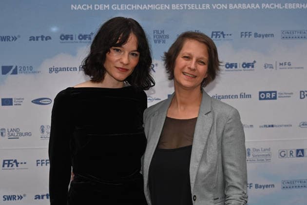from left Valerie Pachner actress , Barbara Pachl Eberhart author Pemiere of VIER MINUS DREI on 13 03420226 in Munich Red Carpet,Red Carpet