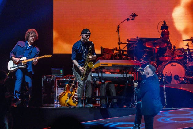Eros Ramazzotti will thrill audiences with an energetic live performance at the Arena Leipzig on April 13, 2026 as part of his Una Storia Importante world tour, captivating them with emotional songs and an impressive stage show Eros Ramazotti Leipzig