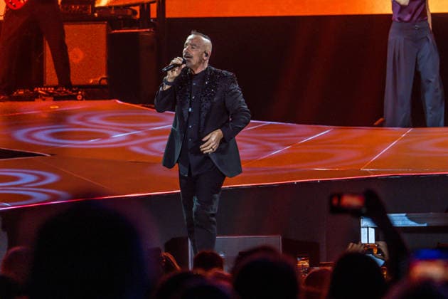 Eros Ramazzotti will thrill audiences with an energetic live performance at the Arena Leipzig on April 13, 2026 as part of his Una Storia Importante world tour, captivating them with emotional songs and an impressive stage show Eros Ramazotti Leipzig