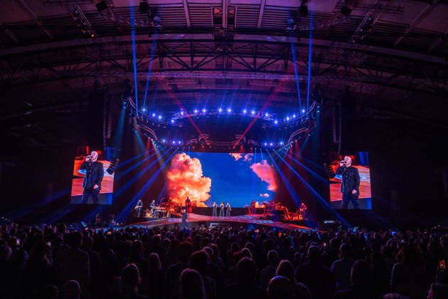 Eros Ramazzotti will thrill audiences with an energetic live performance at the Arena Leipzig on April 13, 2026 as part of his Una Storia Importante world tour, captivating them with emotional songs and an impressive stage show Eros Ramazotti Leipzig