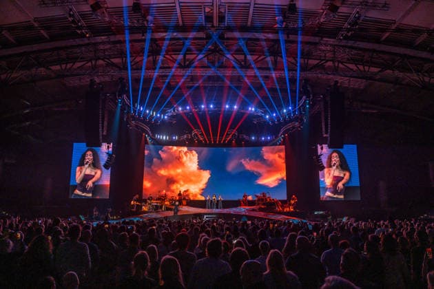 Eros Ramazzotti will thrill audiences with an energetic live performance at the Arena Leipzig on April 13, 2026 as part of his Una Storia Importante world tour, captivating them with emotional songs and an impressive stage show Eros Ramazotti Leipzig