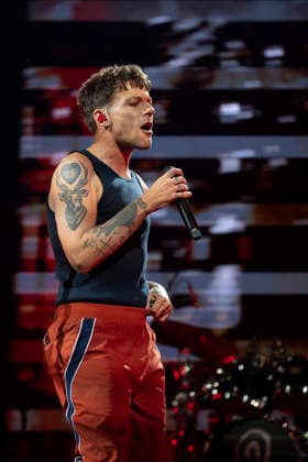 Louis Tomlinson Performs in Madrid, Spain - 13 Apr 2026 Singer Louis Tomlinson performs at the Movistar Arena in Madrid. Madrid Spain Copyright: xAtilanoxGarciax xSOPAxImagesx photos12838