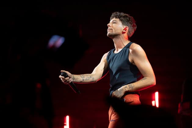 Louis Tomlinson Performs in Madrid, Spain - 13 Apr 2026 Singer Louis Tomlinson performs at the Movistar Arena in Madrid. Madrid Spain Copyright: xAtilanoxGarciax xSOPAxImagesx photos12843