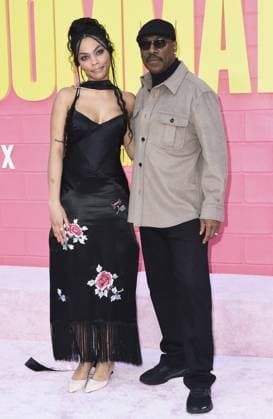 Bella Murphy, Eddie Murphy at arrivals for ROOMMATES Premiere, The Egyptian Theatre Hollywood, Los Angeles, CA, April 13, 2026. Photo By: Elizabeth Goodenough Everett Collection ROOMMATES Premiere PUBLICATIONXNOTxINxCANxCHNxFRAxITAxJPNxNORxPOLxRUSxESPxUKxUSA