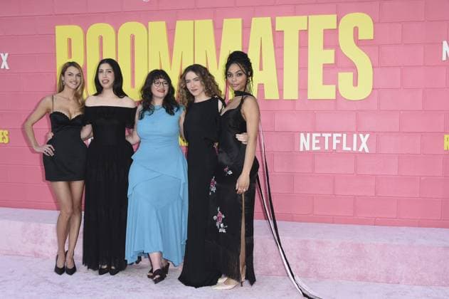 Sadie Sandler, Chandler Levack, Chloe East, Bella Murphy, Jaya Harper at arrivals for ROOMMATES Premiere, The Egyptian Theatre Hollywood, Los Angeles, CA, April 13, 2026. Photo By: Elizabeth Goodenough Everett Collection ROOMMATES Premiere PUBLICATIONXNOTxINxCANxCHNxFRAxITAxJPNxNORxPOLxRUSxESPxUKxUSA