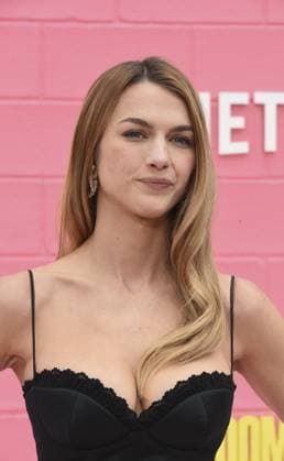 Chloe East at arrivals for ROOMMATES Premiere, The Egyptian Theatre Hollywood, Los Angeles, CA, April 13, 2026. Photo By: Elizabeth Goodenough Everett Collection ROOMMATES Premiere PUBLICATIONXNOTxINxCANxCHNxFRAxITAxJPNxNORxPOLxRUSxESPxUKxUSA