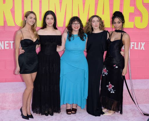 Roommates Premiere - Los Angeles, USA LOS ANGELES, USA. April 13, 2026: Chloe East, Sadie Sandler, Chandler Levack, Jaya Harper & Bella Murphy at the premiere for Roommates at the Egyptian Theatre. Los Angeles CA USA  Copyright: xPaulxSmith Featureflashx