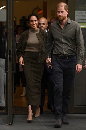 HARRY AND MEGHAN AUSTRALIA VISIT, Prince Harry and Meghan, the Duke and Duchess of Sussex leave following a visit to the Australian National Veterans Arts Museum in Melbourne, Tuesday, April 14, 2026. ( NO ARCHIVING MELBOURNE VICTORIA AUSTRALIA  Copyright: xJOELxCARRETTx 20260414164014876933