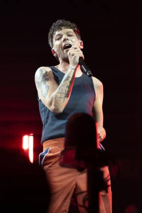 Louis Tomlinson performs The singer Louis Tomlinson performs during his performance at the Movistar Arena on April 13, 2026, in Madrid, Spain Featuring: The singer Louis Tomlinson performs during his performance at the Movistar Arena on April 13, 2026, in Madrid, Spain Where: Madrid, Spain When: 13 Apr 2026 Credit: Oscar Gonzalez WENN Madrid Spain Copyright: xOscarxGonzalez WENNx wenn41240601 OFA ZOJx wenn41240601