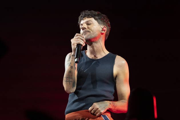 Louis Tomlinson performs The singer Louis Tomlinson performs during his performance at the Movistar Arena on April 13, 2026, in Madrid, Spain Featuring: The singer Louis Tomlinson performs during his performance at the Movistar Arena on April 13, 2026, in Madrid, Spain Where: Madrid, Spain When: 13 Apr 2026 Credit: Oscar Gonzalez WENN Madrid Spain Copyright: xOscarxGonzalez WENNx wenn41240620 OFA ZOJx wenn41240620