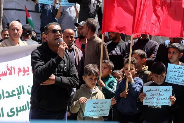 Palestinians participate in a sit-in at the Shati refugee camp in Gaza City, commemorating Palestinian Prisoners Palestinians participate in a sit-in at the Shati refugee camp in Gaza City, commemorating Palestinian Prisoners Day and rejecting proposed laws concerning the death penalty for Palestinian prisoners in Israeli jails. Gaza City, April 14, 2026. Photo by Bilal Osama apaimages Gaza city Gaza Strip Palestinian Territory 140426_Gaza_BO_01(12) Copyright: xapaimagesxBilalxOsamax xapaimagesx