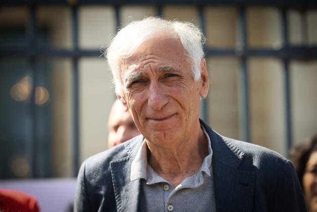 REMOVAL OF PORTRAITS OF CECILE KOHLER AND JACQUES PARIS ASSEMBLEE NATIONALE Thomas Padilla MAXPPP Paris FRANCE 14 04 2026 CEREMONIE DE DECROCHAGE DES DEUX EX OTAGES EN IRAN, CECILE KOHLER ET JACQUES PARIS SUR LES GRILLES DE LASSEMBLEE NATIONALE Ceremony for the removal of the two former hostages in Iran, Cecile Kohler and Jacques Paris on the gates of the National Assembly in Paris on April 14, 2026 Paris FRANCE  Copyright: xMAXPPPxThomasxPadillax TPA260414022 TPA260414022