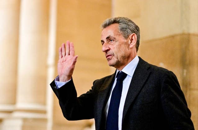 Lancien président français Nicolas Sarkozy à son arrivée au palais de justice de Paris, le 8 avril 2026, pour la reprise de son procès en appel concernant les accusations de sollicitation de financement libyen pour sa campagne électorale de 2007 Christian Liewig Bestimage French former President Nicolas Sarkozy arrives for his appeal trial over charges he sought Libyan financing for his 2007 election, at the Palais de Justice courthouse in Paris, France, on April 8, 2026 Paris France  Copyright: xChristianxLiewigx xBestimagexChristianxLiewigx xBestimagex
