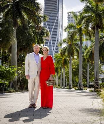 MIAMI - King Willem-Alexander and Queen Maxima pose for a photo at the PÃ rez Art Museum. The visit was part of a three-day working visit to Philadelphia, Washington D.C., and Miami in the United States (US). REMKO DE WAAL ANP netherlands out - belgium out  Copyright: xx x555812165x originalFilename: 555812165.jpg
